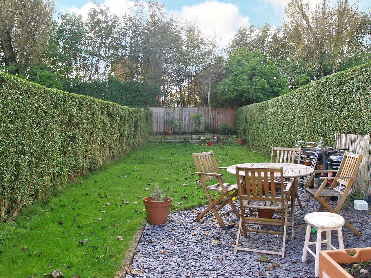 3 bedroom mid terraced house Sold in Birmingham - photograph 10.