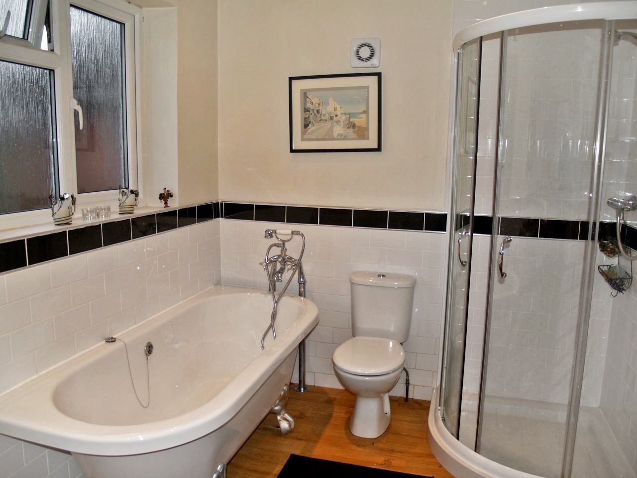 5 bedroom semi detached house SSTC in Solihull - Photograph 9.