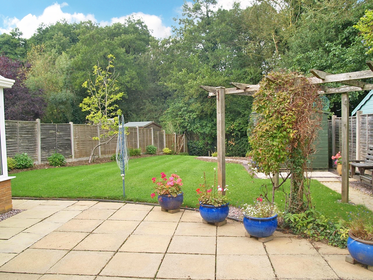 4 bedroom detached house SSTC in Birmingham - photograph 2.