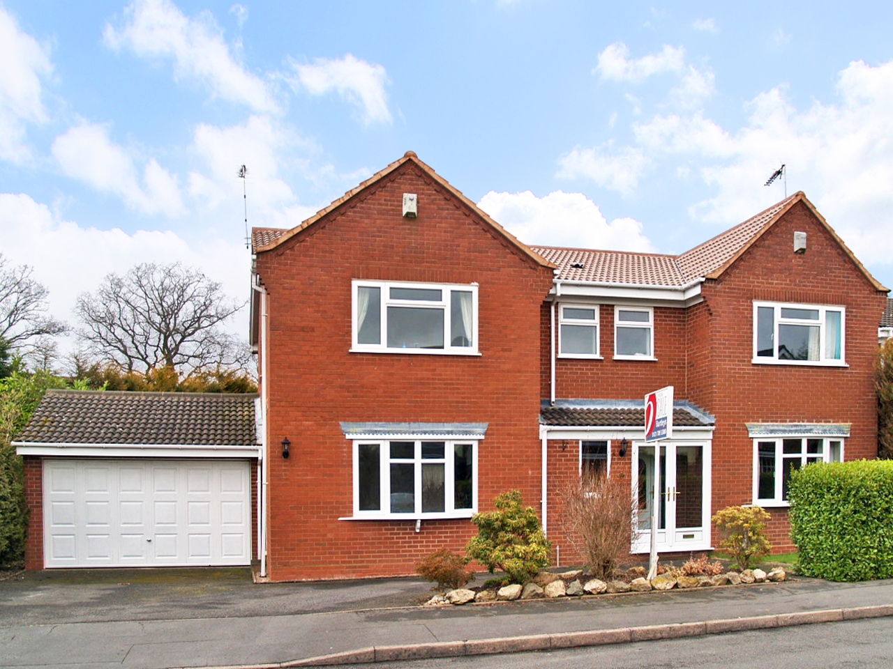6 bedroom detached house SSTC in Solihull - photograph 1.