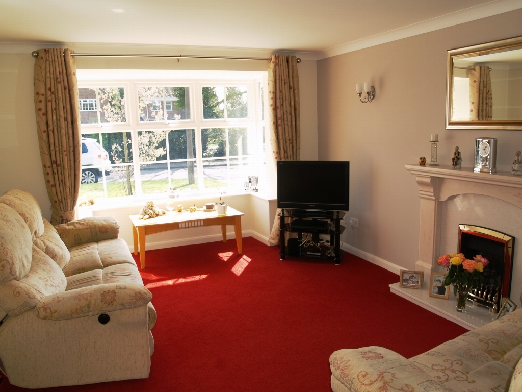 5 bedroom detached house SSTC in Solihull - photograph 3.