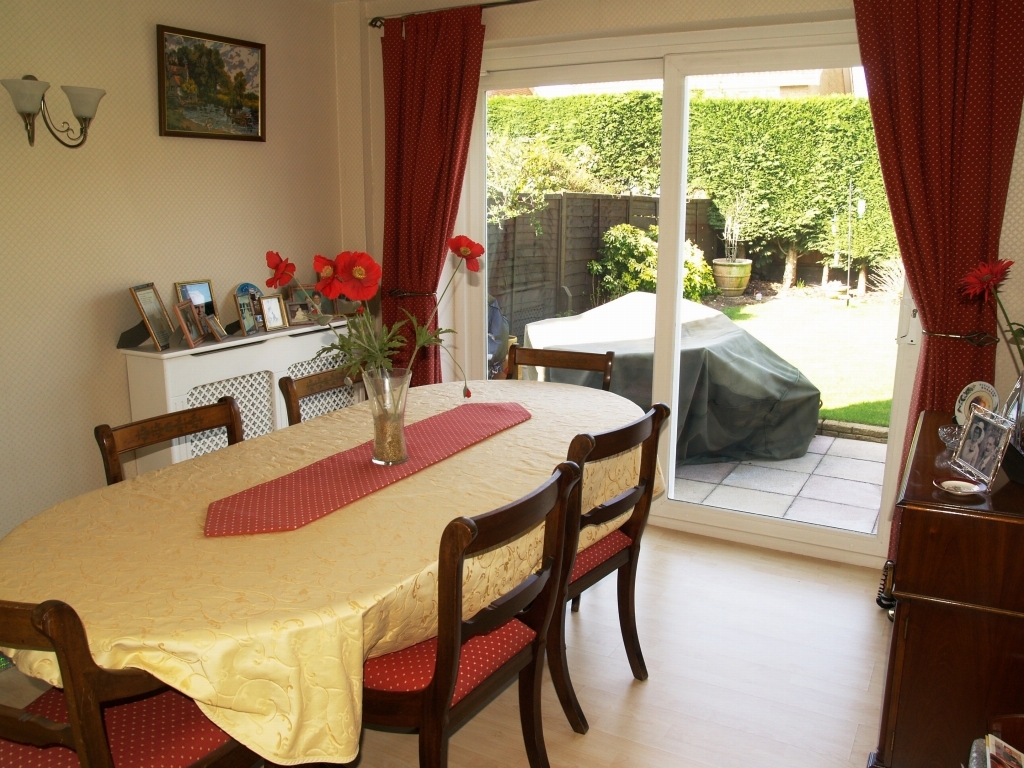 5 bedroom detached house SSTC in Solihull - photograph 5.