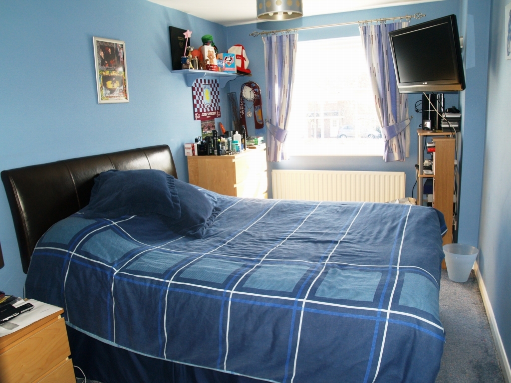 5 bedroom detached house SSTC in Solihull - photograph 10.