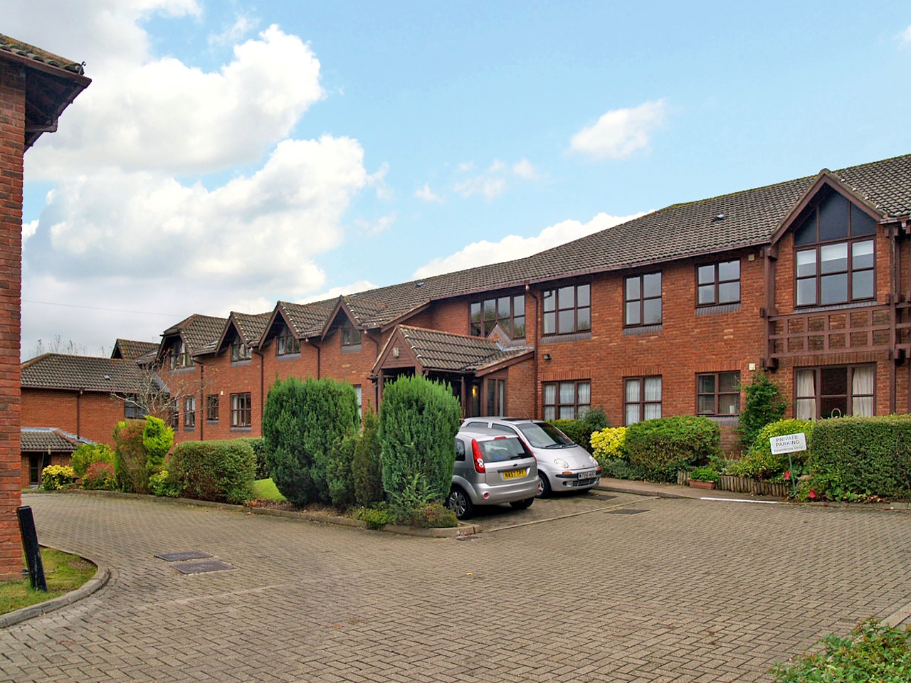 2 bedroom apartment flat/apartment For Sale in Solihull - Property photograph.