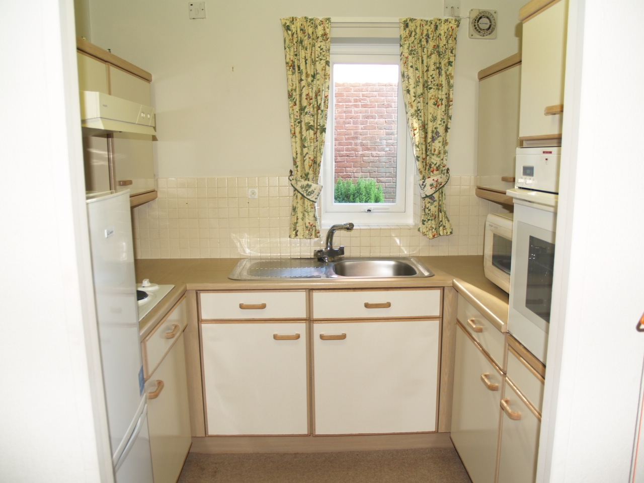 2 bedroom apartment flat/apartment For Sale in Solihull - Property photograph.