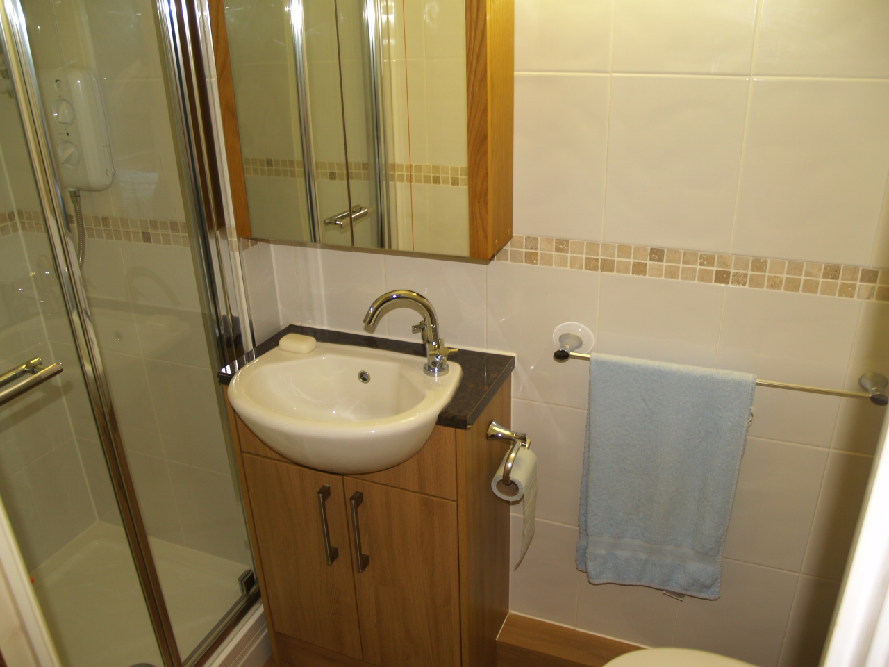 2 bedroom apartment flat/apartment For Sale in Solihull - photograph 6.