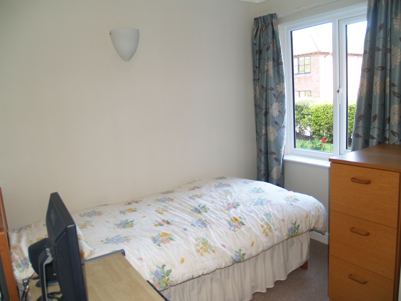 2 bedroom apartment flat/apartment For Sale in Solihull - photograph 7.