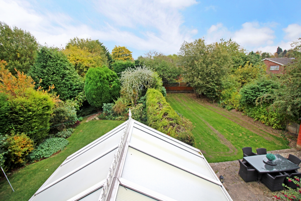 3 bedroom house SSTC in Solihull - photograph 10.