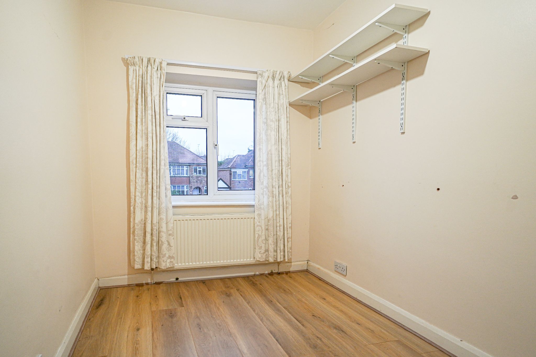 3 bedroom semi-detached house SSTC in Solihull - Photograph 16.