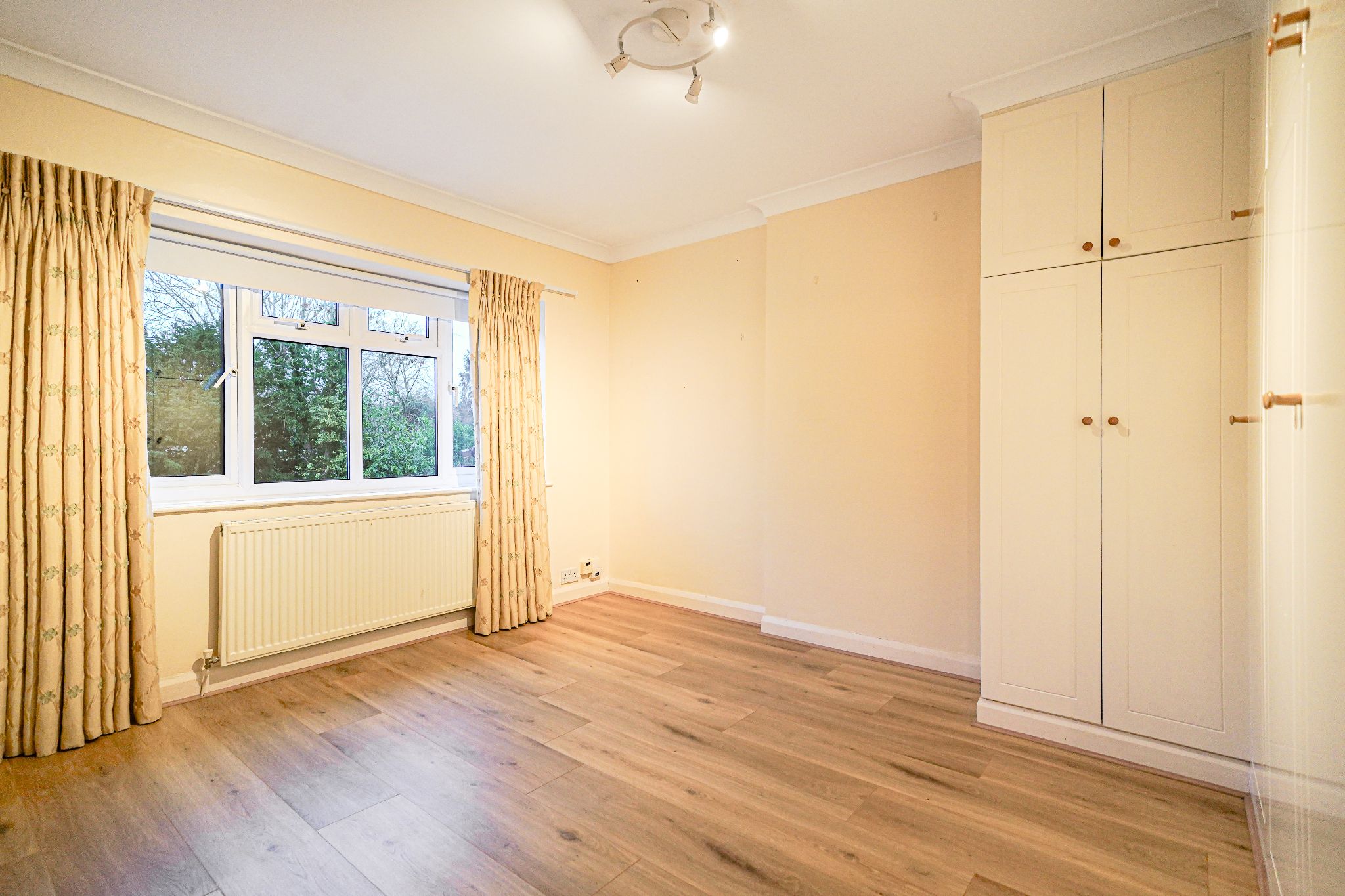 3 bedroom semi-detached house SSTC in Solihull - Photograph 15.
