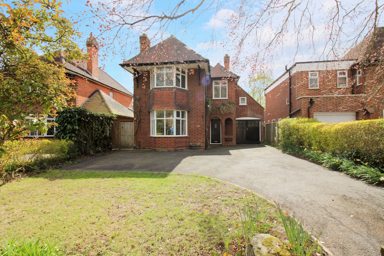 3 bedroom detached house SSTC in Solihull - photograph 1.