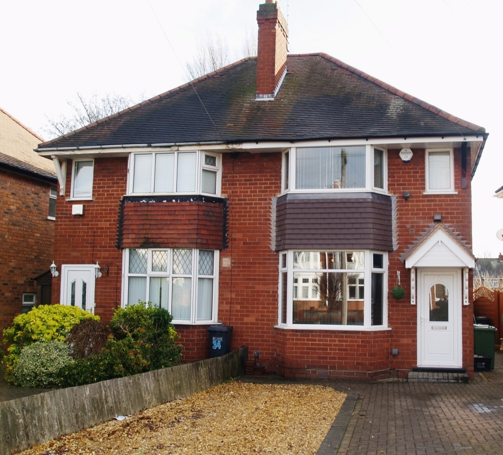 2 bedroom house Sold in Solihull - Main Image.
