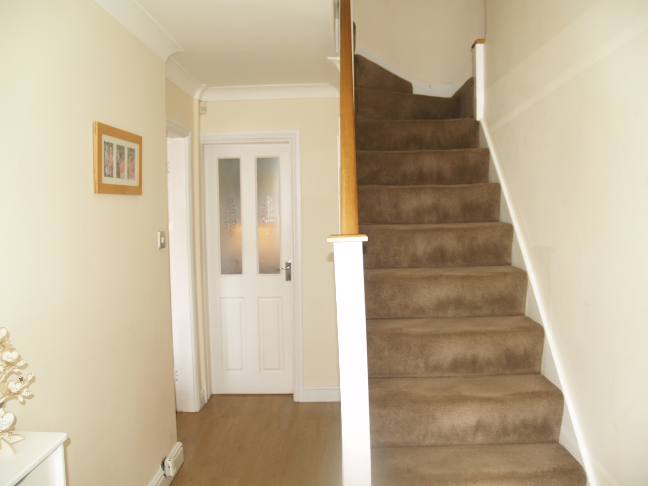 4 bedroom semi detached house Sold in Birmingham - photograph 2.