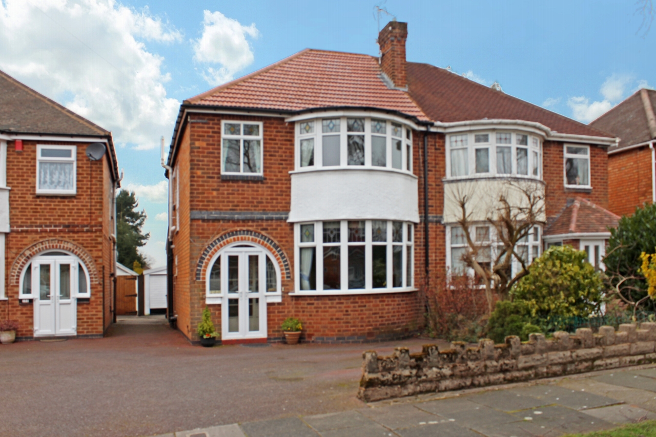 3 bedroom house SSTC in Birmingham - Main Image.