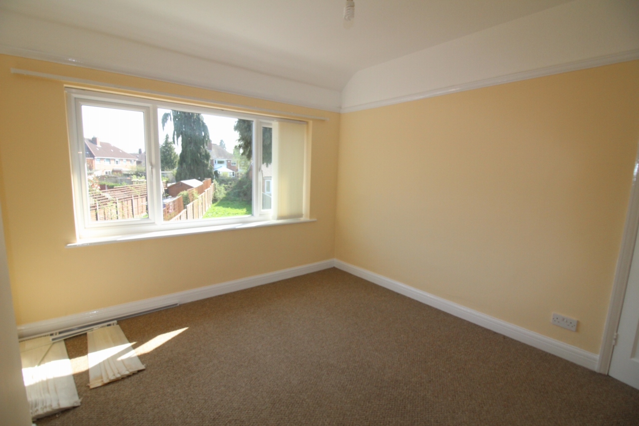 3 bedroom semi-detached house To Let in Solihull - Photograph 7.