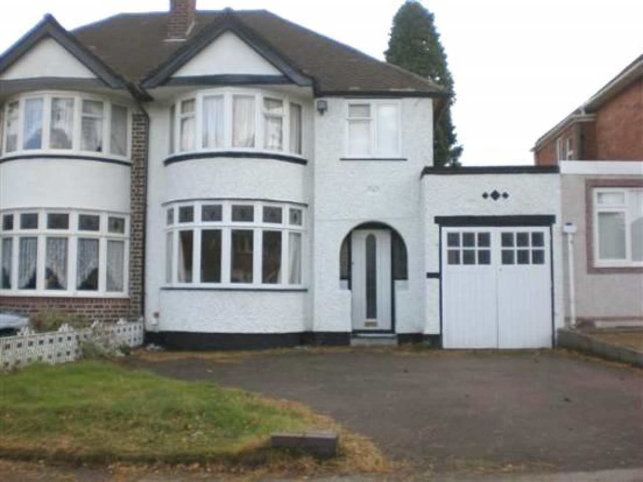 3 bedroom semi-detached house To Let in Solihull - Property photograph.
