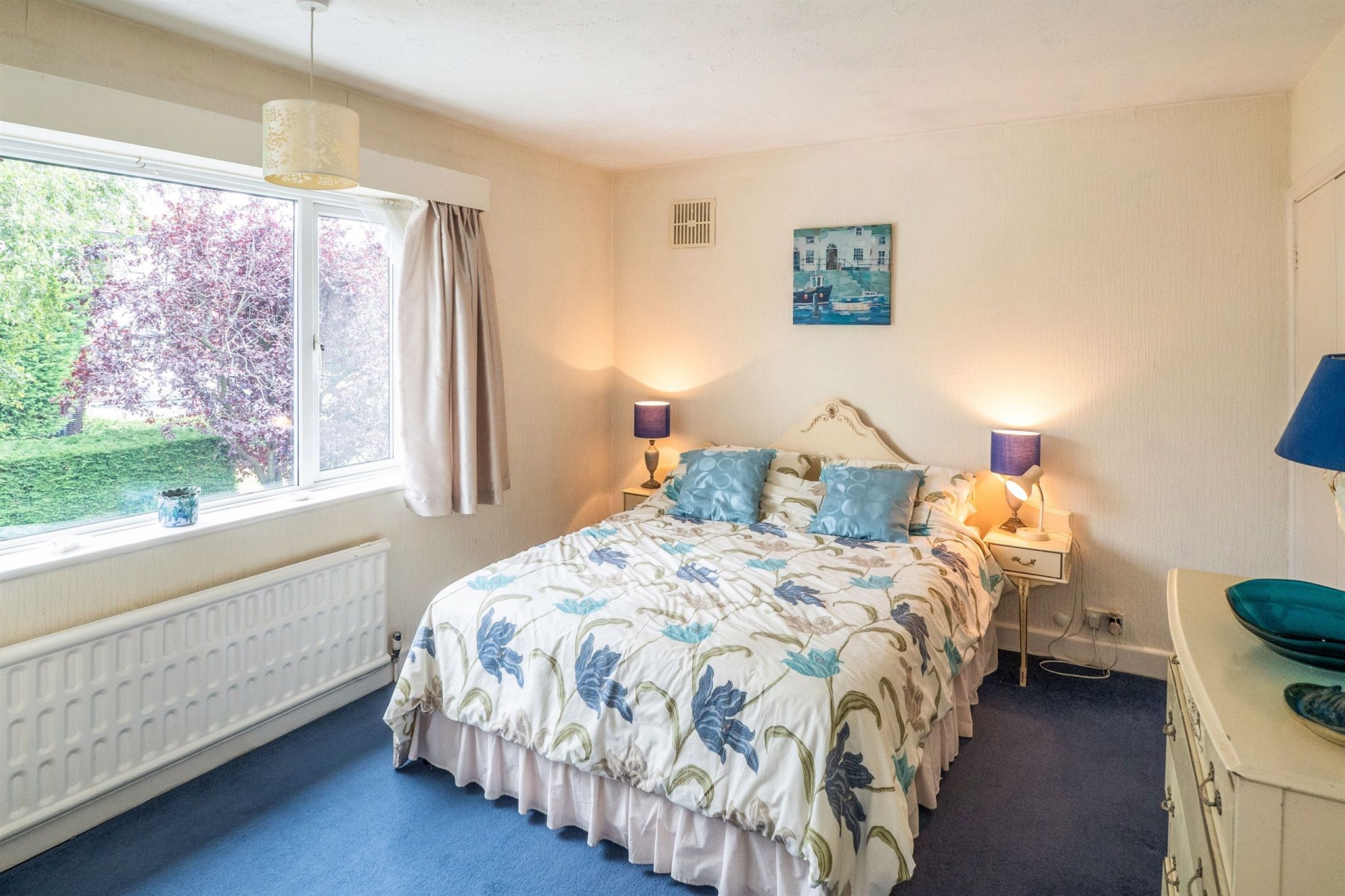 4 bedroom detached house SSTC in Solihull - Photograph 10.