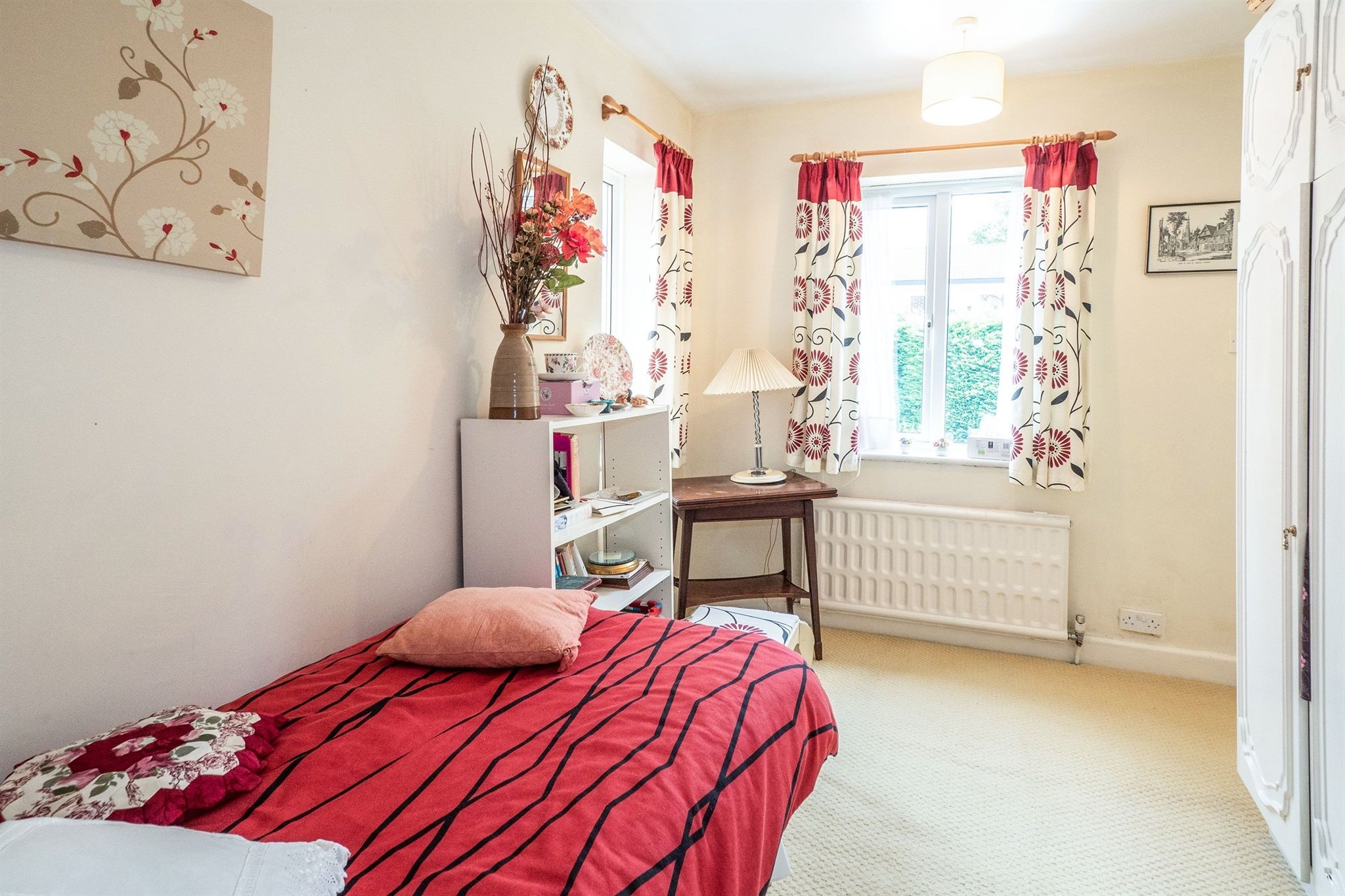 4 bedroom detached house SSTC in Solihull - Photograph 11.