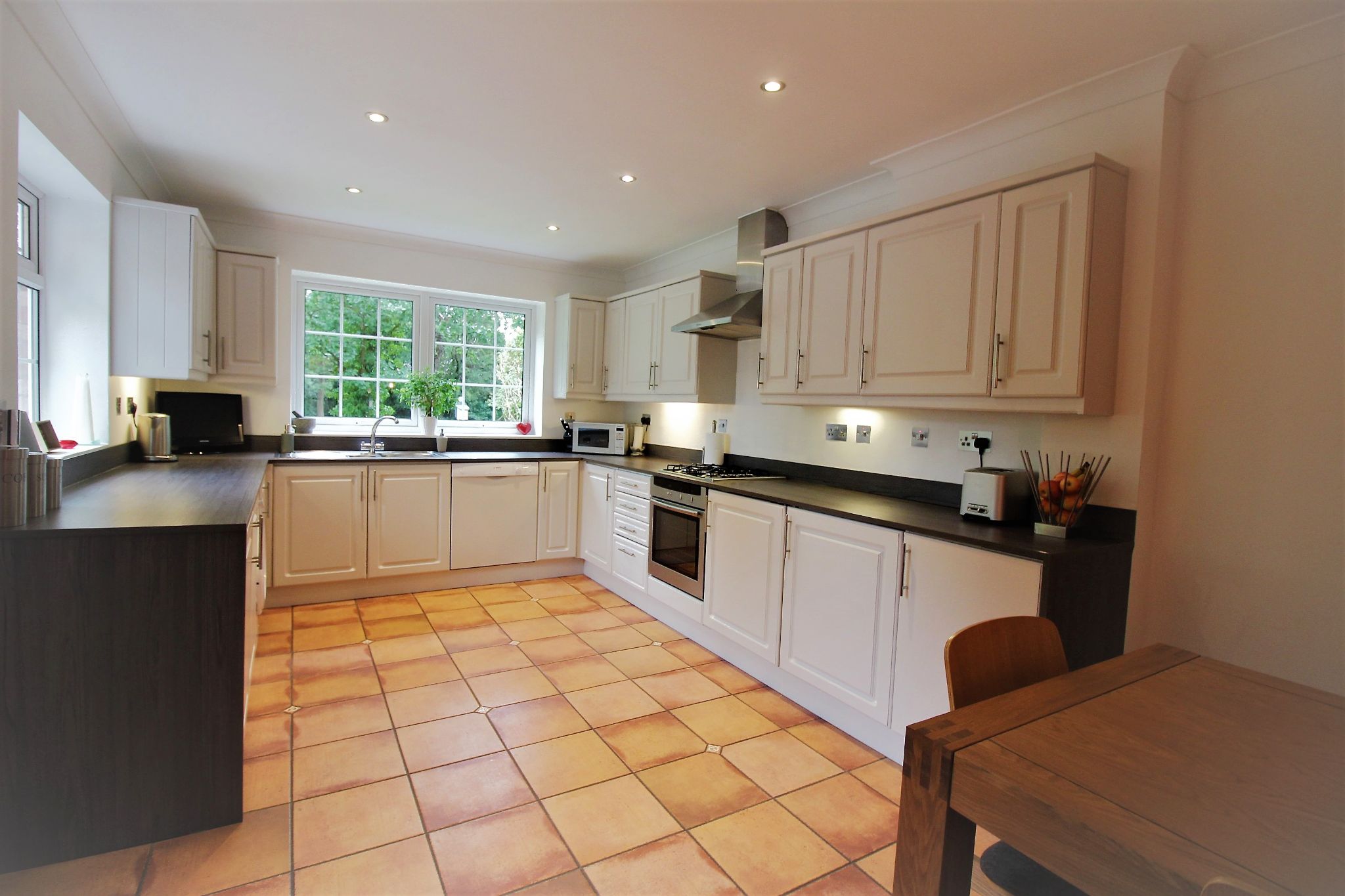 3 bedroom detached house SSTC in Solihull - Photograph 4.
