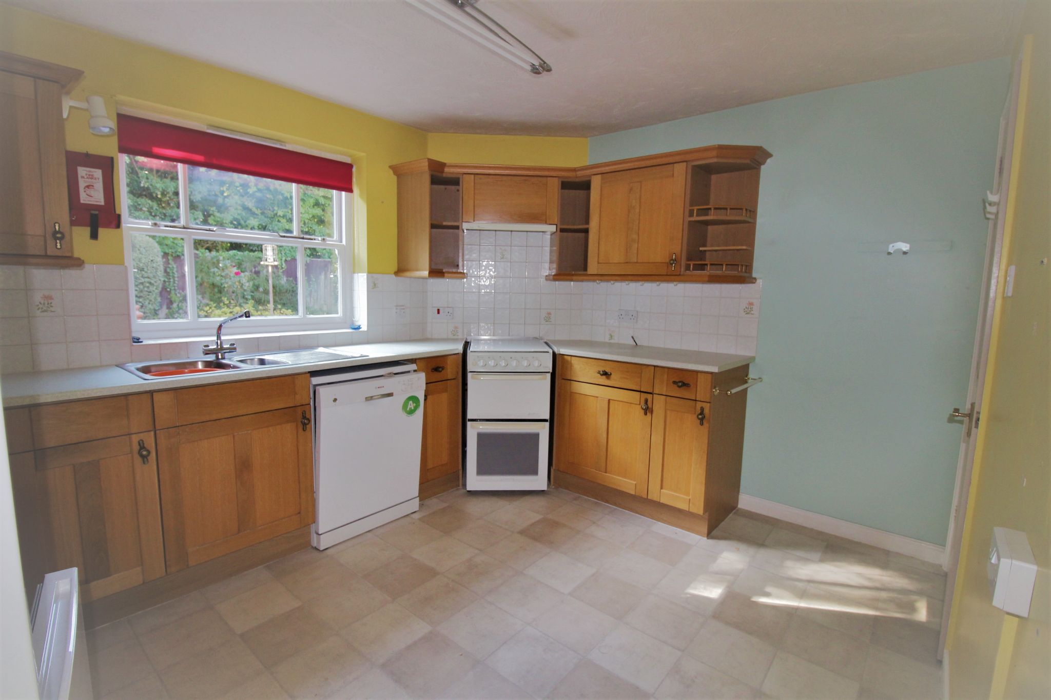 4 bedroom detached house SSTC in Solihull - Photograph 7.