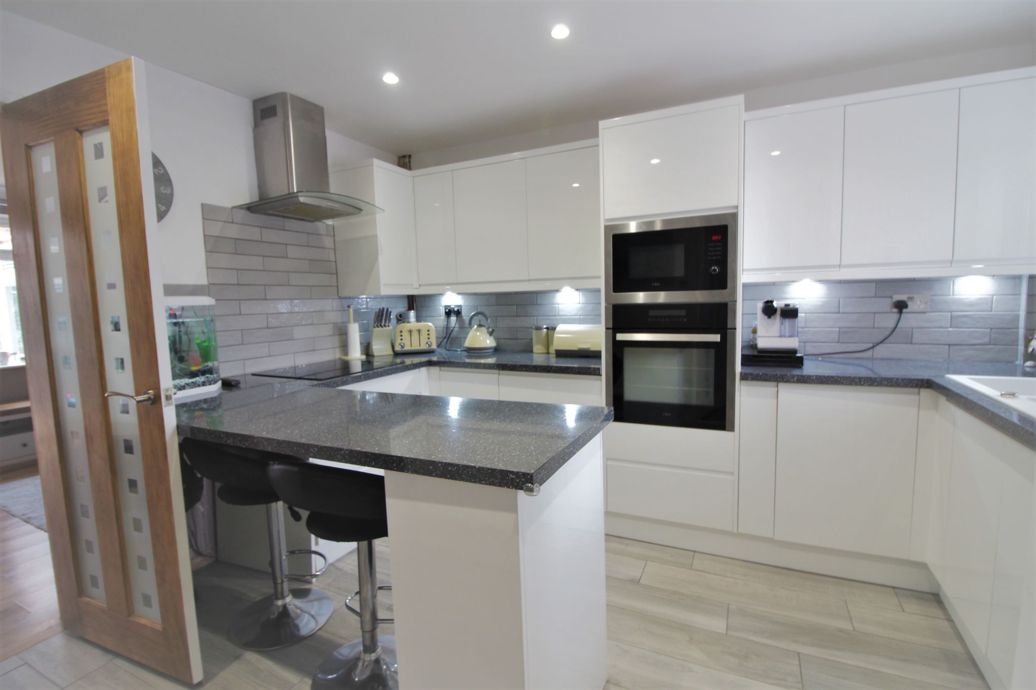 3 bedroom mid terraced house SSTC in Solihull - Photograph 2.