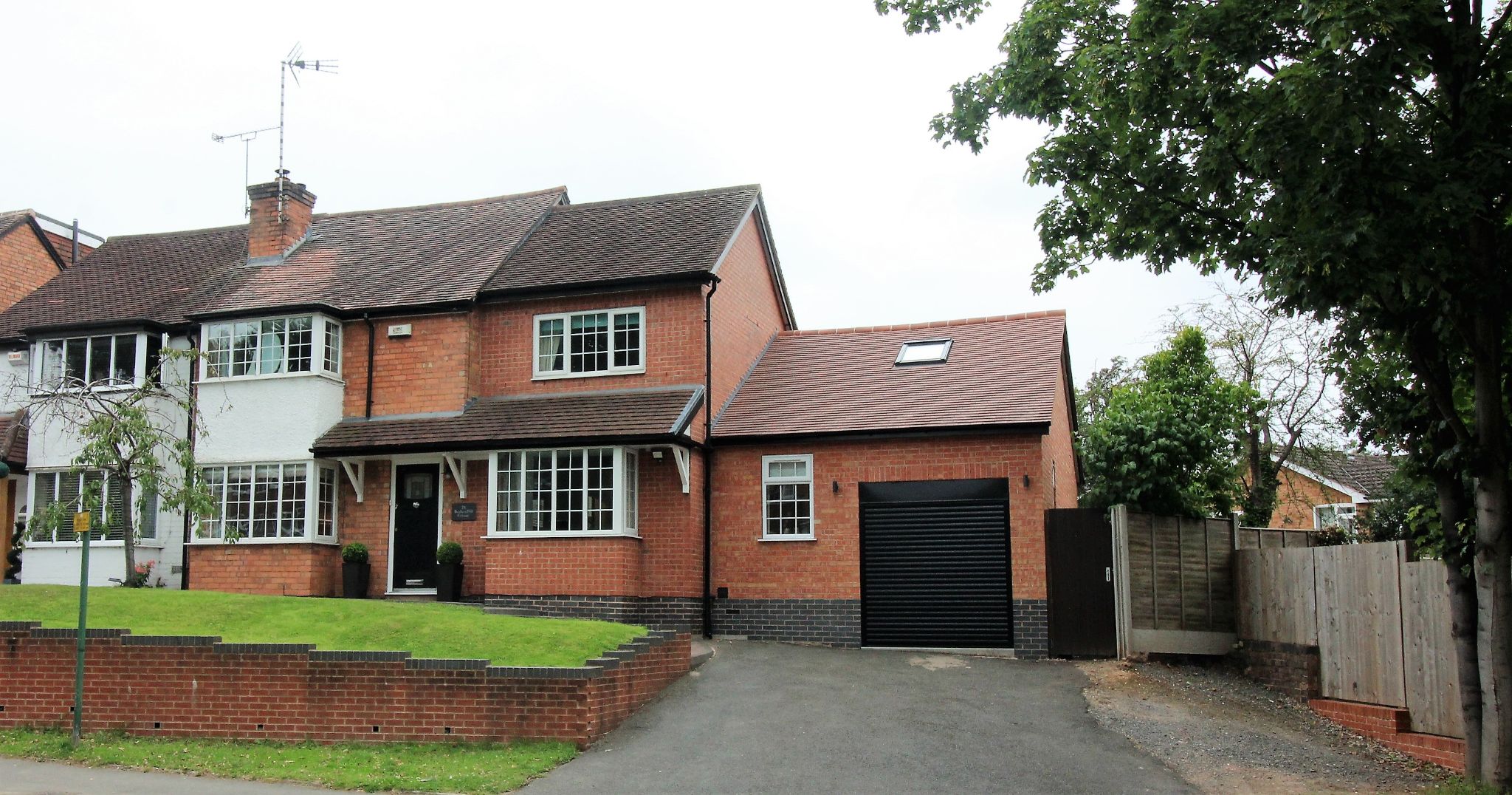 4 bedroom semi-detached house SSTC in Solihull - Photograph 1.