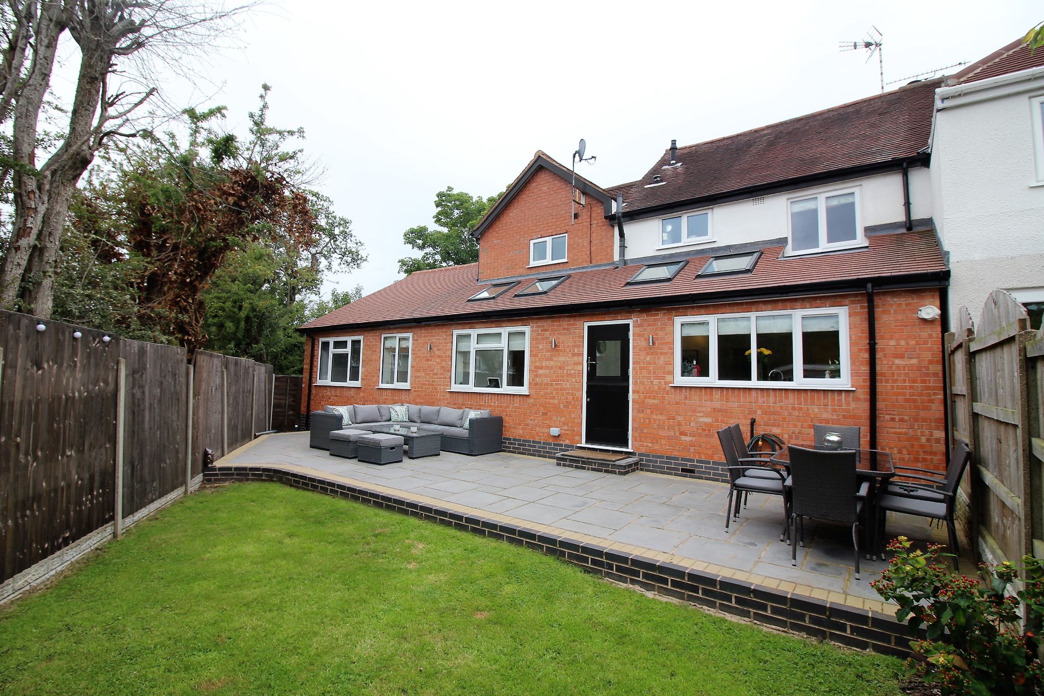 4 bedroom semi-detached house SSTC in Solihull - Photograph 17.
