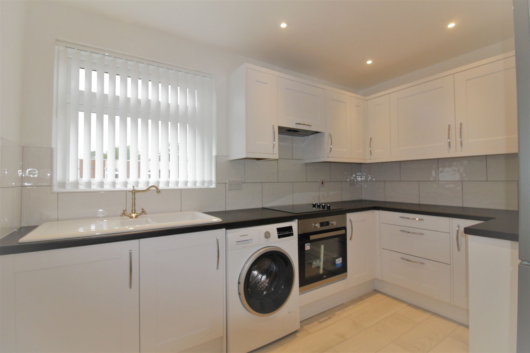 2 bedroom apartment flat/apartment Let Agreed in Solihull - Photograph 1.