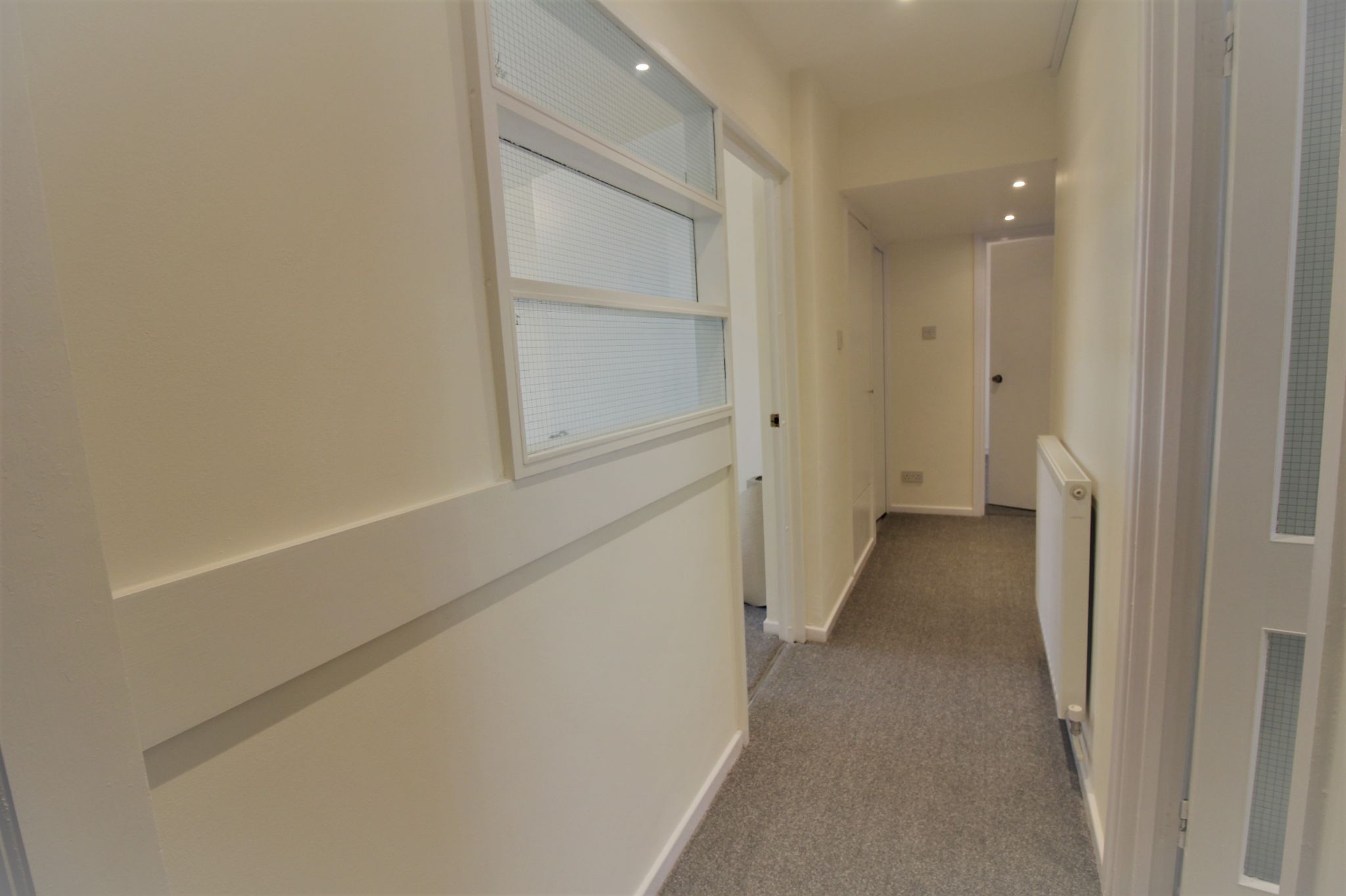 2 bedroom apartment flat/apartment Let Agreed in Solihull - Photograph 7.