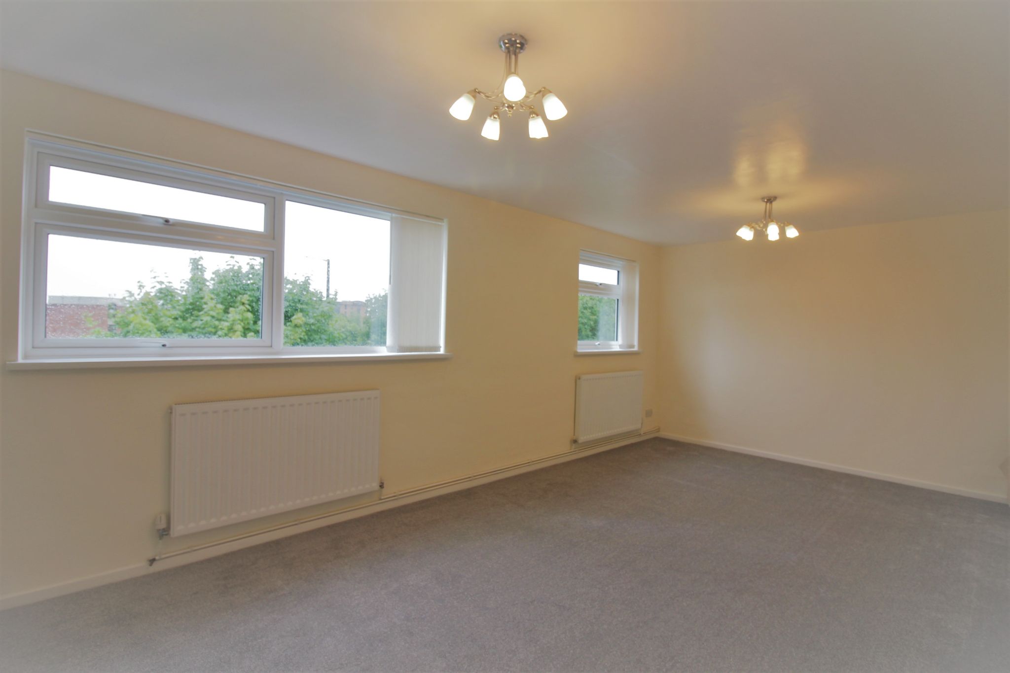 2 bedroom apartment flat/apartment Let Agreed in Solihull - Photograph 3.