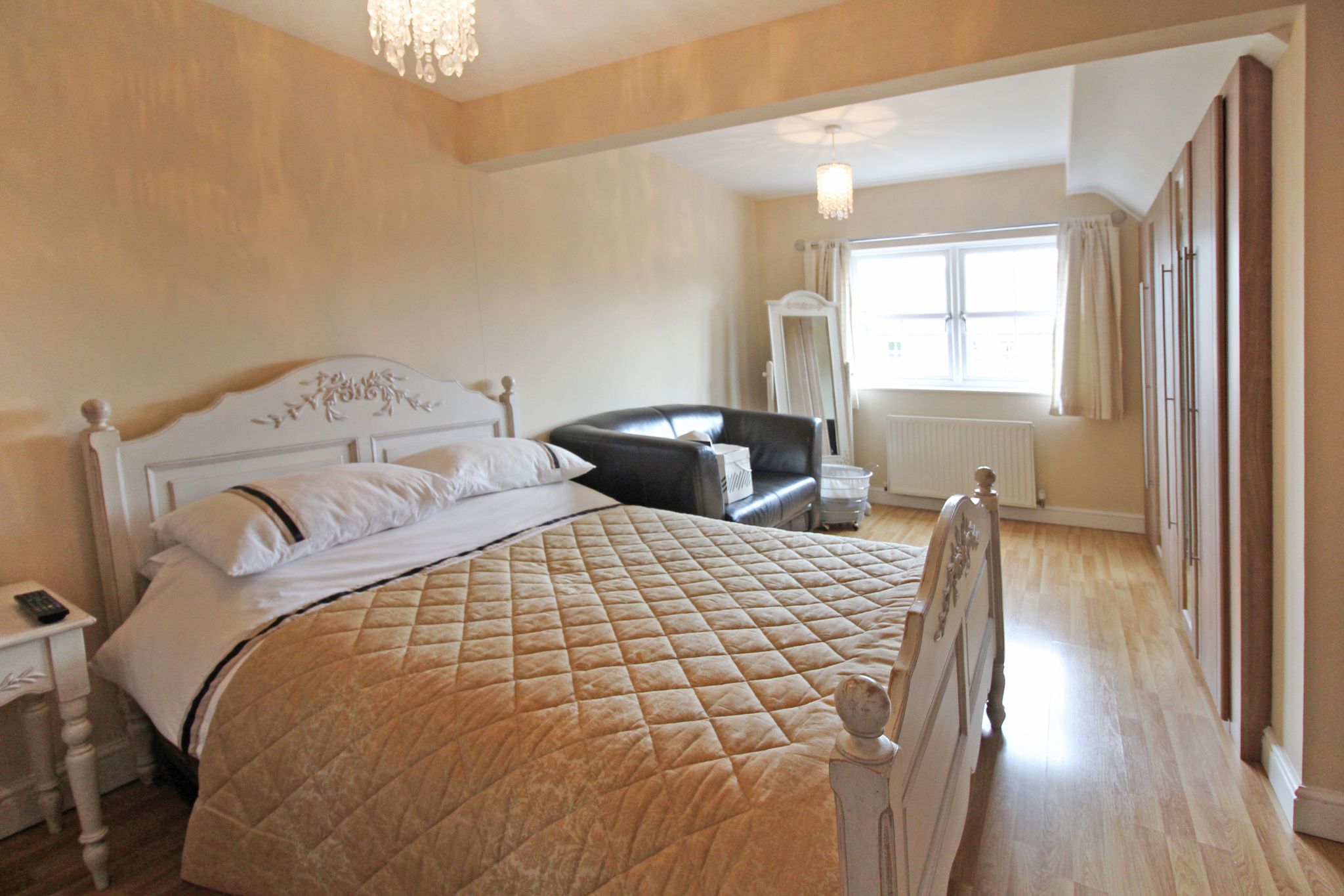 5 bedroom detached house SSTC in Solihull - Photograph 14.
