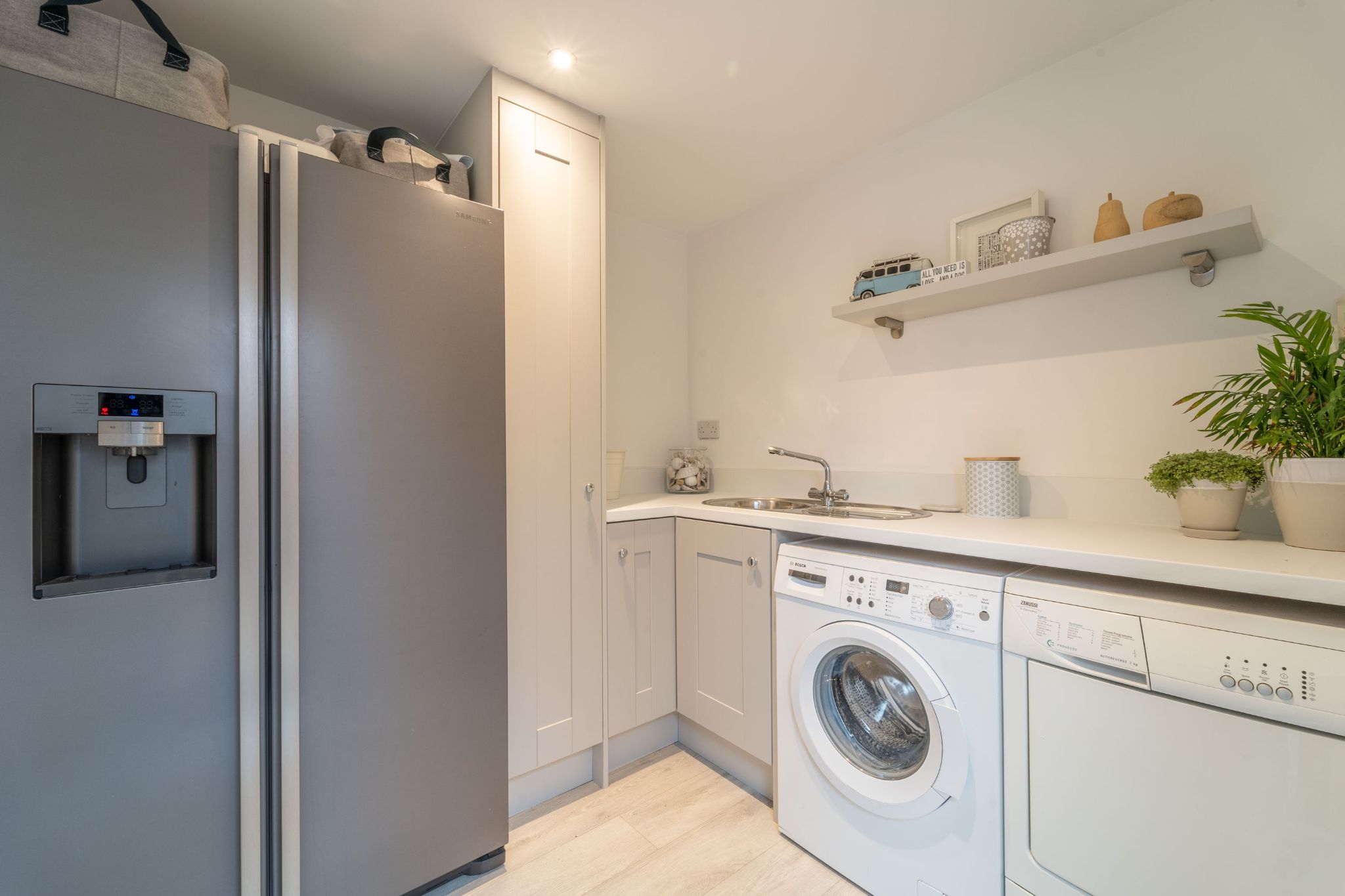 3 bedroom detached house SSTC in Solihull - Photograph 6.