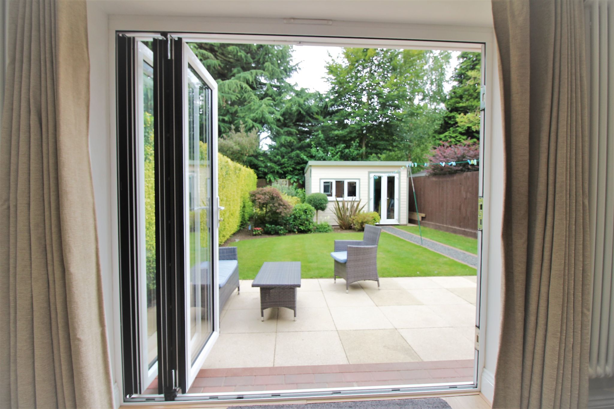3 bedroom semi-detached house SSTC in Solihull - Photograph 7.