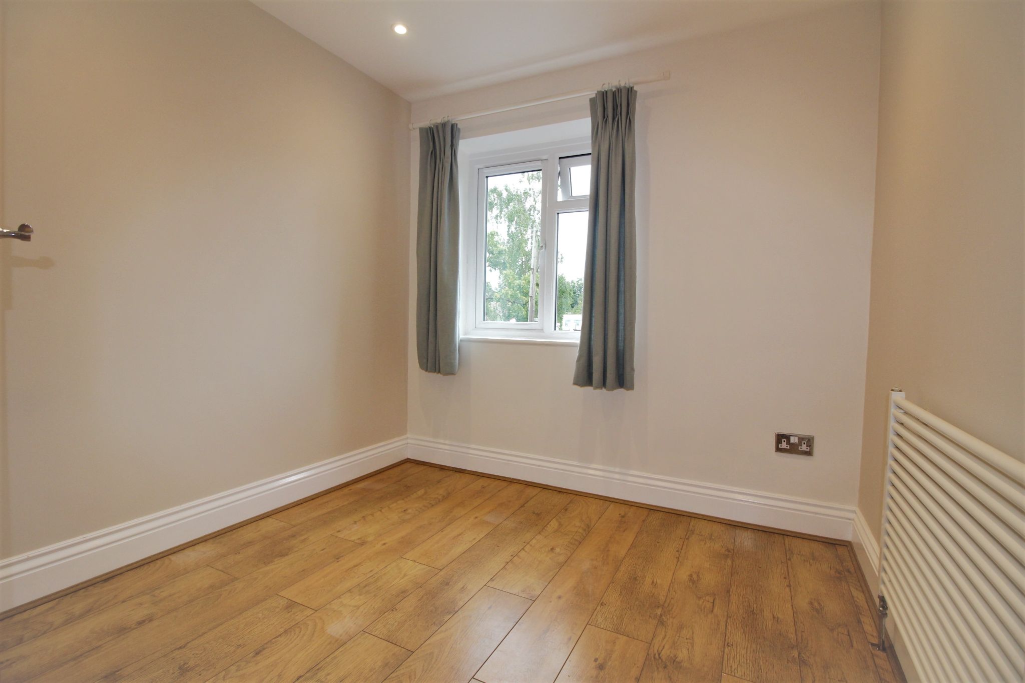 3 bedroom semi-detached house SSTC in Solihull - Photograph 12.