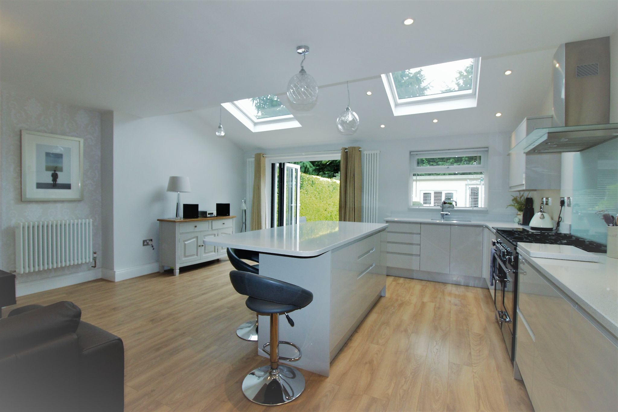 3 bedroom semi-detached house SSTC in Solihull - Photograph 5.