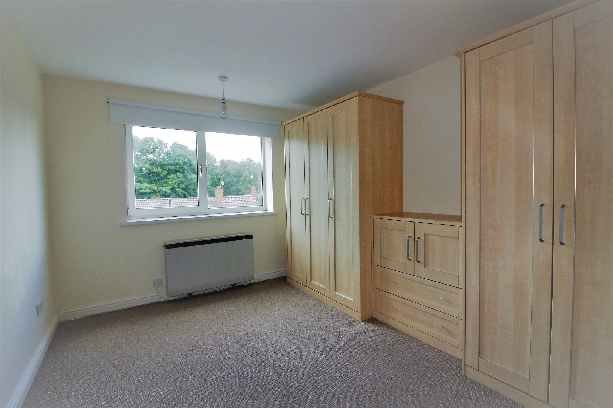 2 bedroom maisonette flat/apartment SSTC in Solihull - Photograph 4.