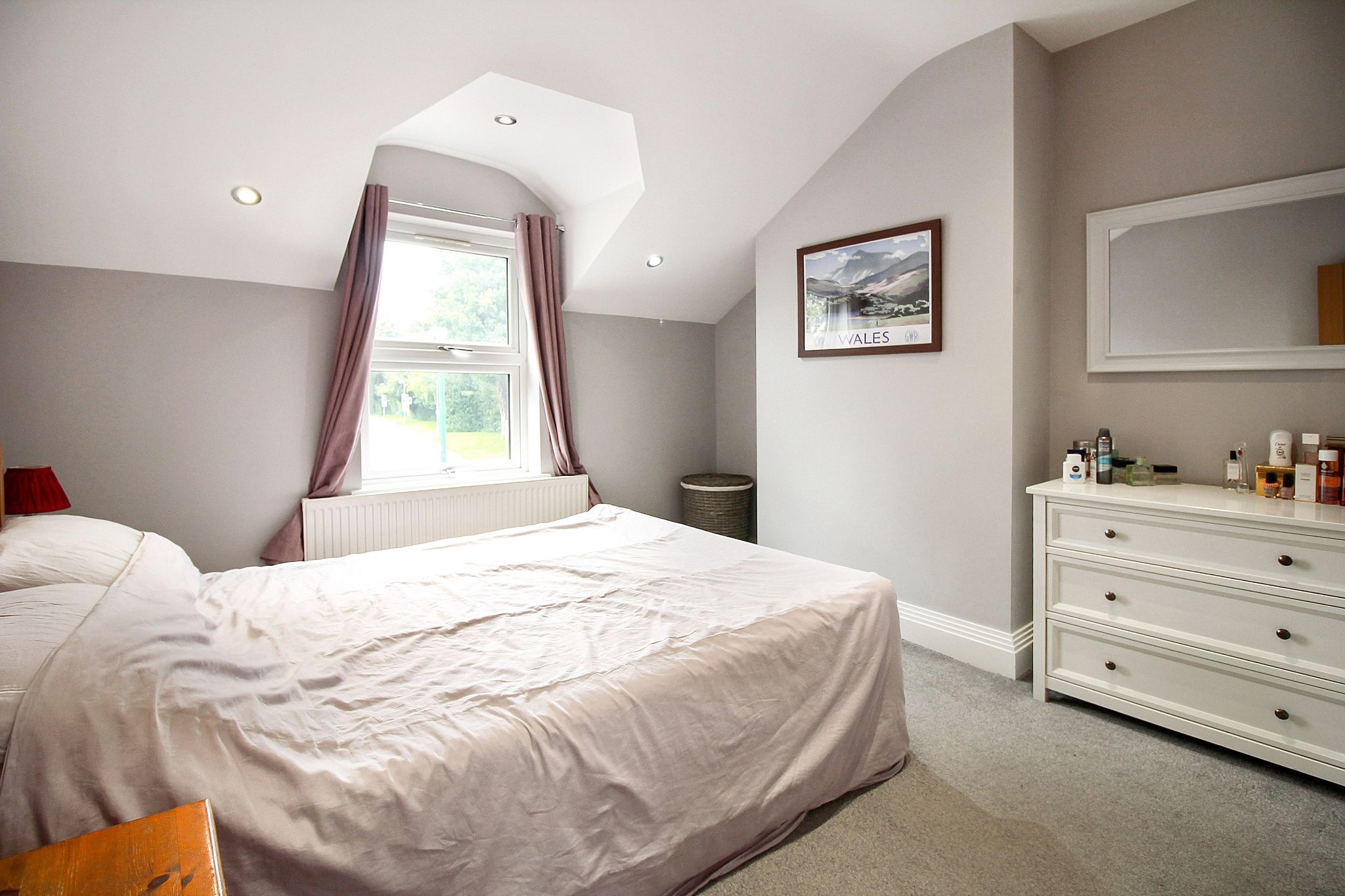2 bedroom end terraced house SSTC in Solihull - Photograph 7.