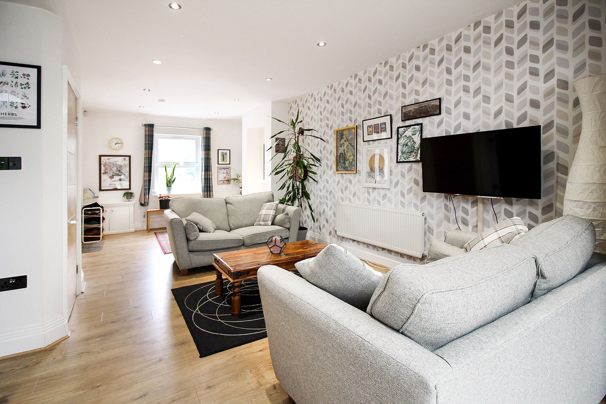2 bedroom end terraced house SSTC in Solihull - Photograph 3.