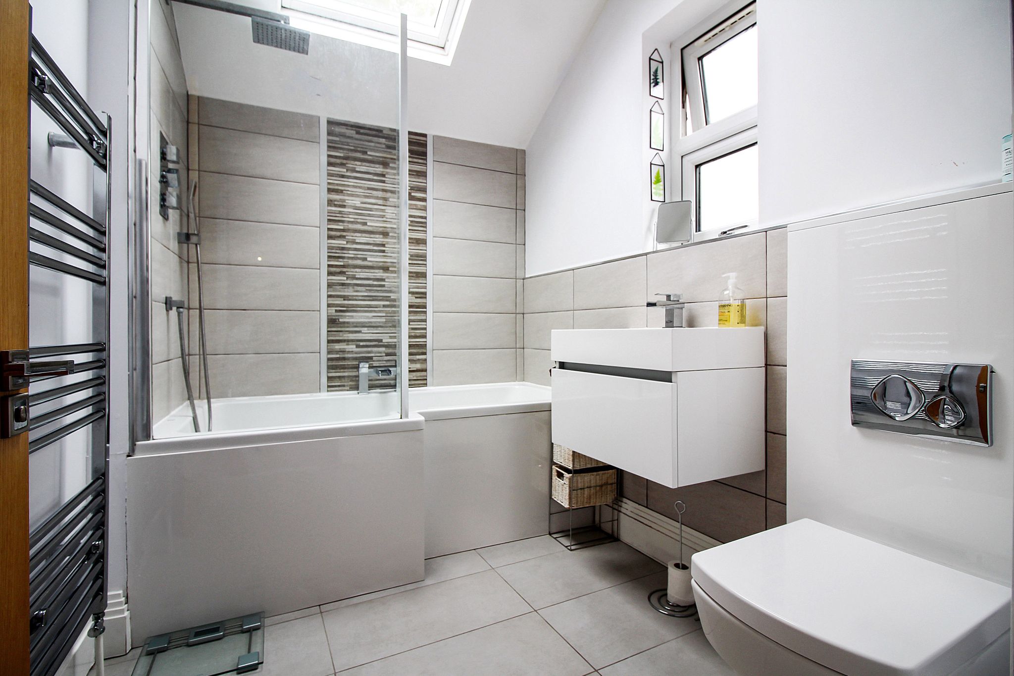 2 bedroom end terraced house SSTC in Solihull - Photograph 8.