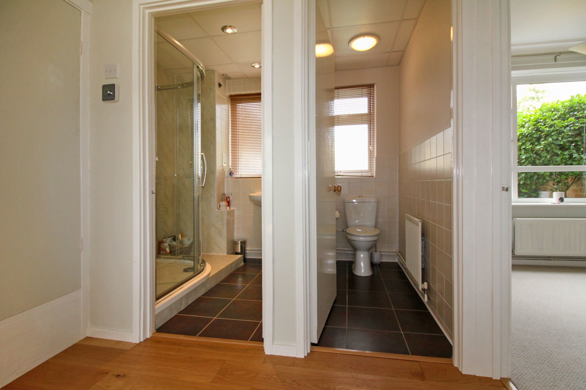 2 bedroom ground floor flat/apartment SSTC in Solihull - Photograph 9.