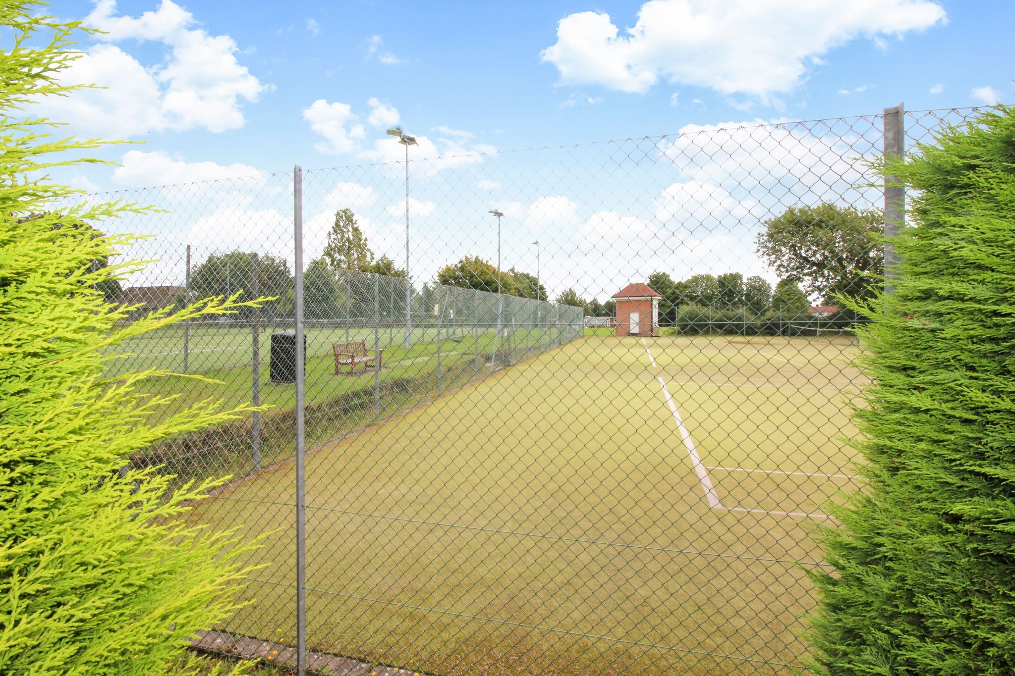 2 bedroom ground floor flat/apartment SSTC in Solihull - Photograph 12.