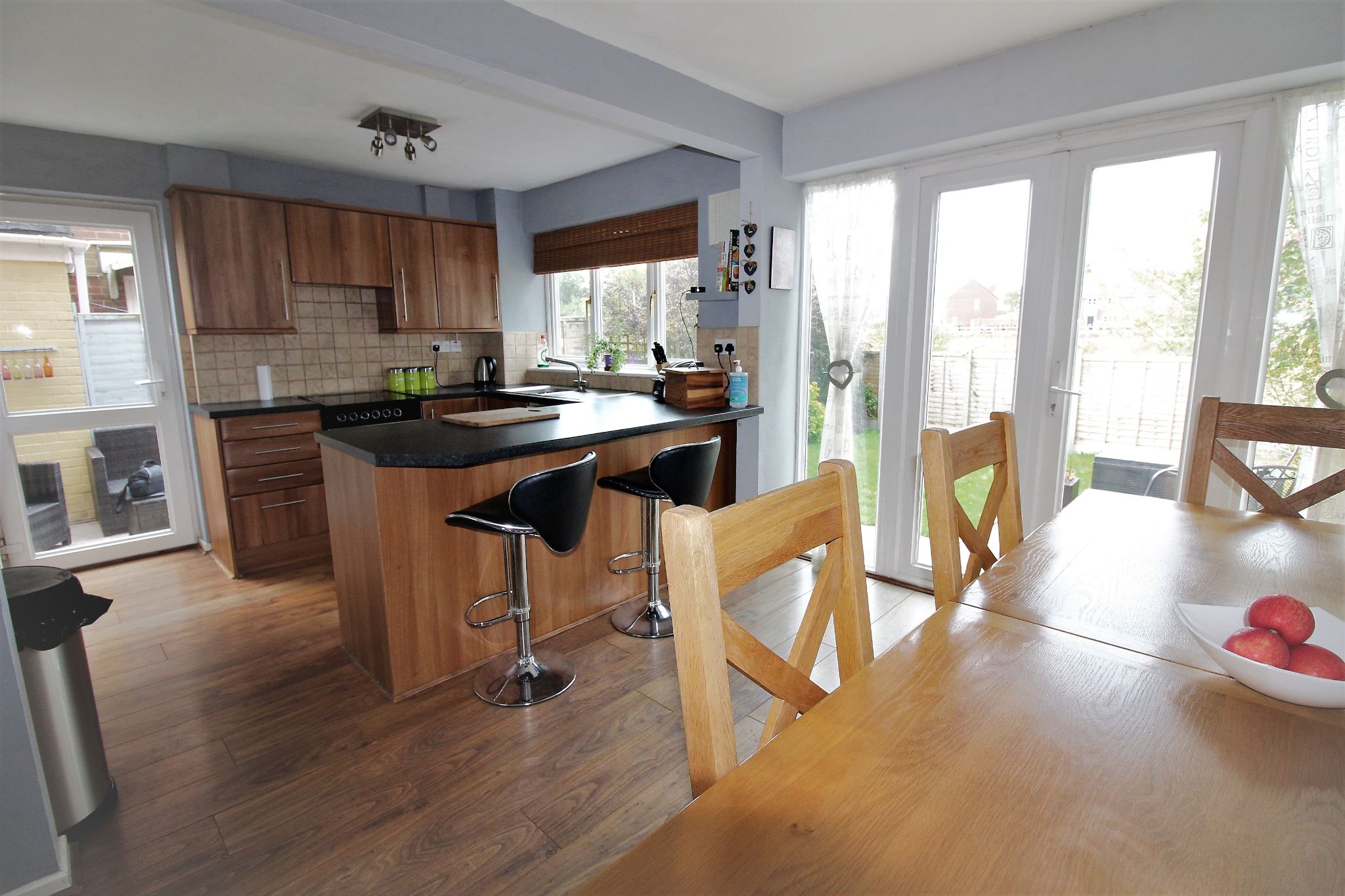 3 bedroom semi-detached house SSTC in Solihull - Photograph 6.