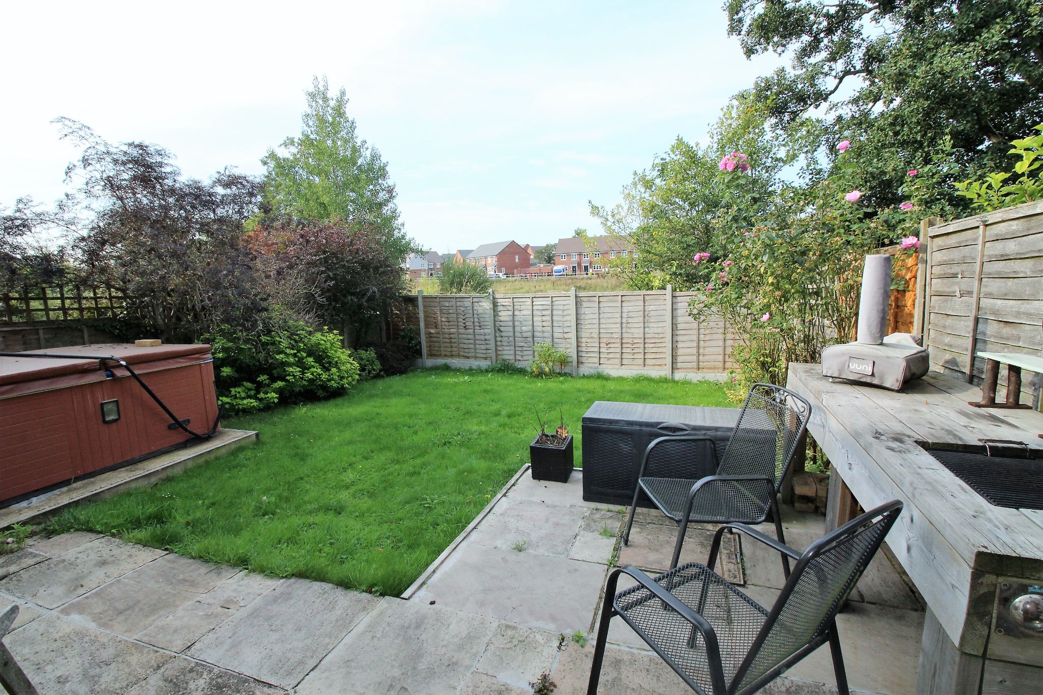 3 bedroom semi-detached house SSTC in Solihull - Photograph 13.