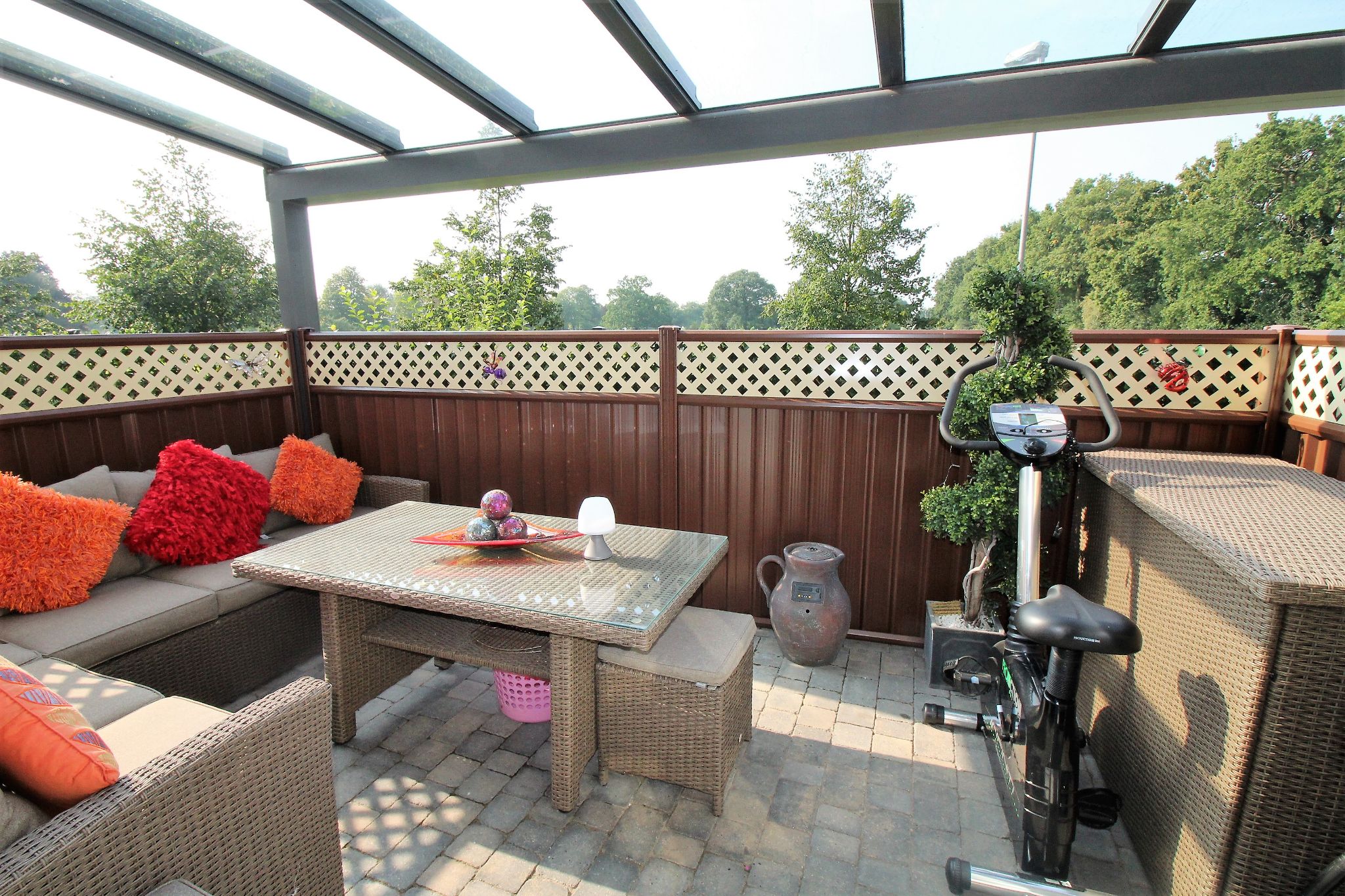 3 bedroom mews house SSTC in Solihull - Photograph 7.