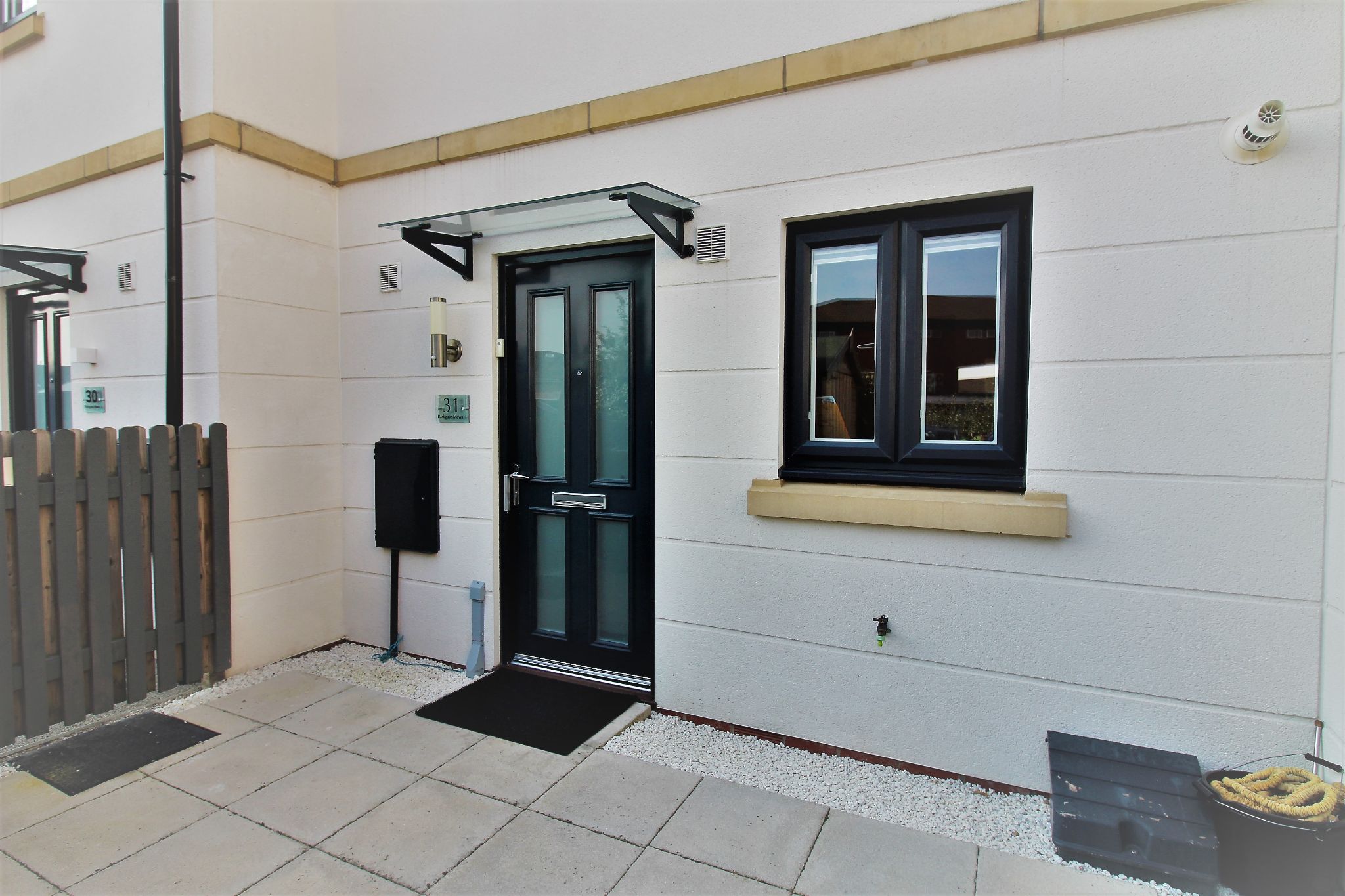 3 bedroom mews house SSTC in Solihull - Photograph 15.