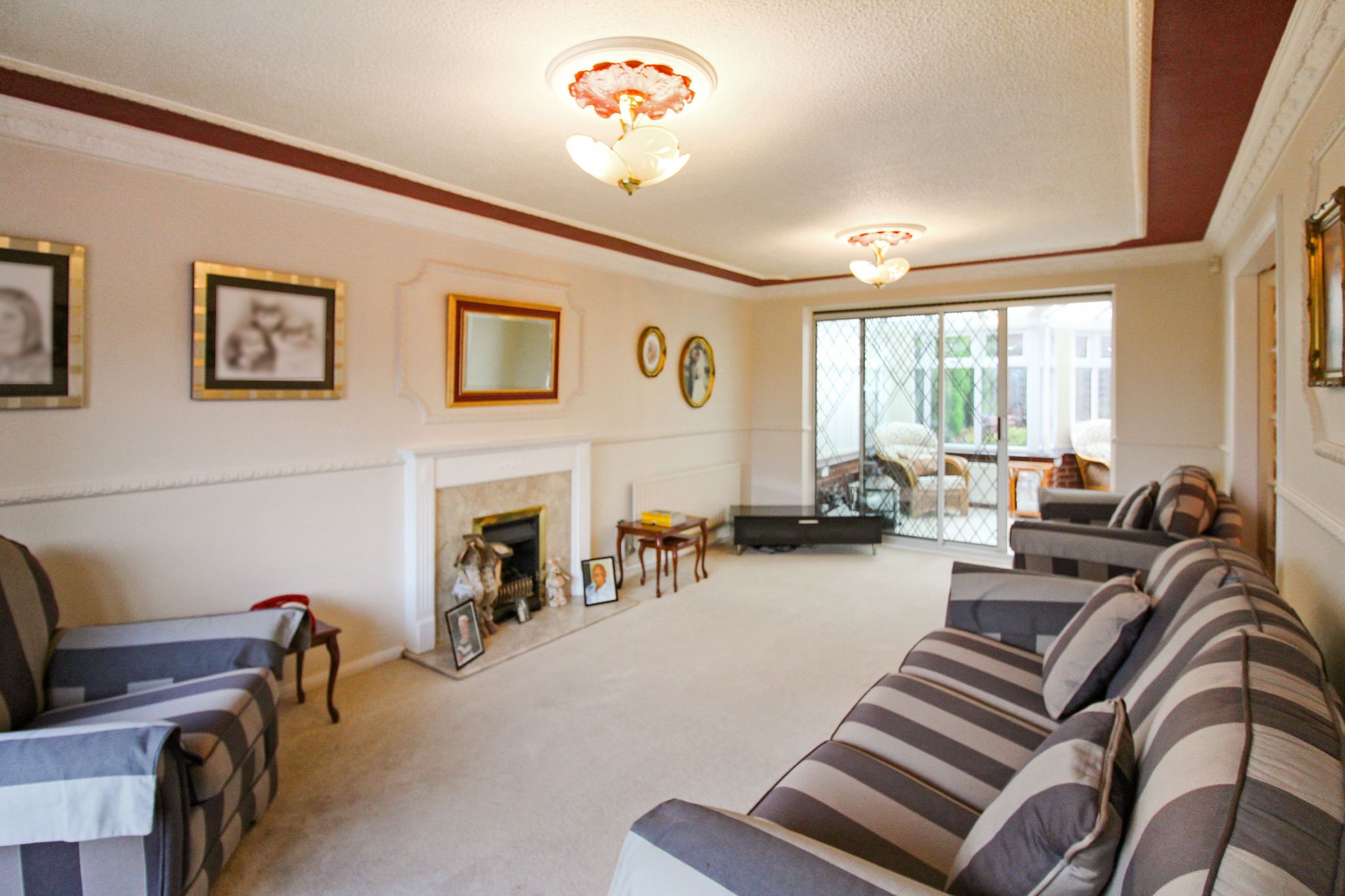 4 bedroom detached house SSTC in Solihull - Photograph 6.