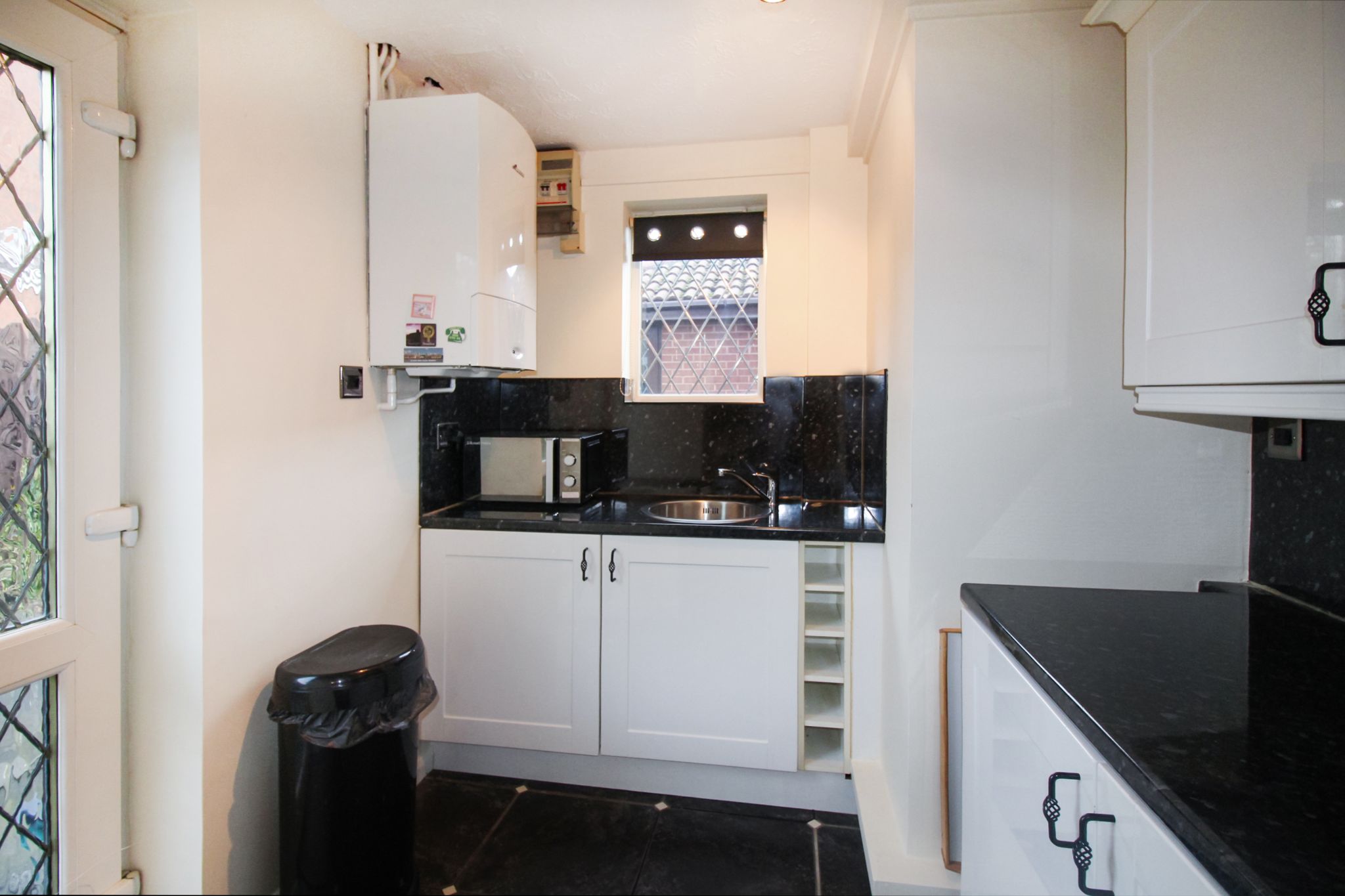 4 bedroom detached house SSTC in Solihull - Photograph 5.