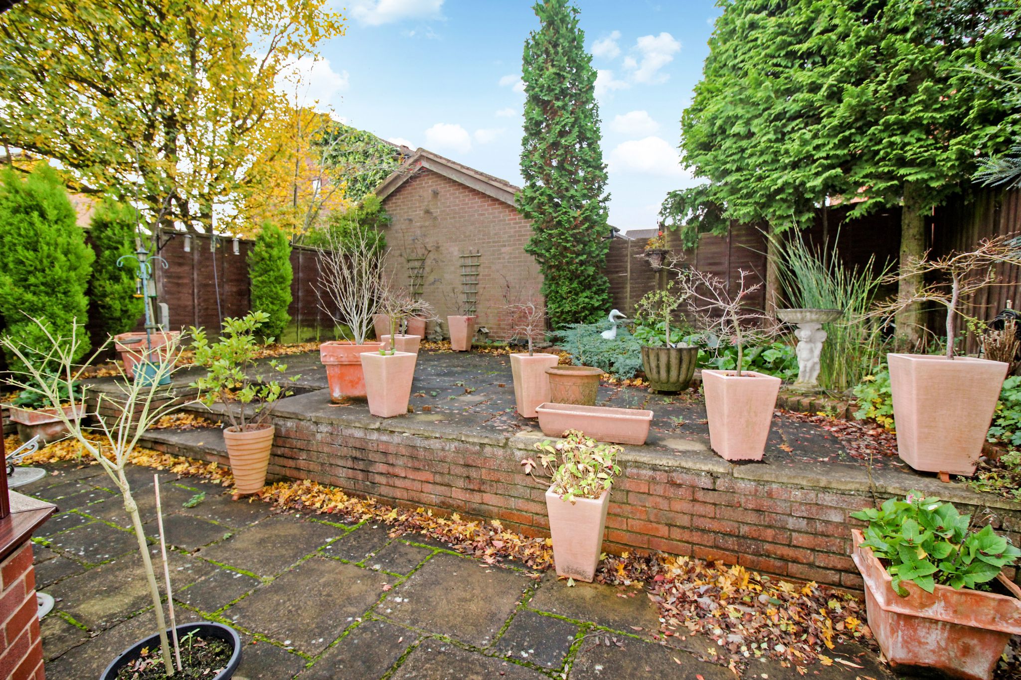 4 bedroom detached house SSTC in Solihull - Photograph 16.