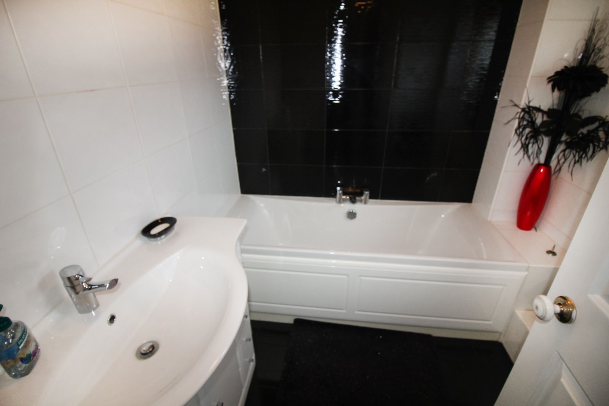 4 bedroom detached house SSTC in Solihull - Photograph 14.