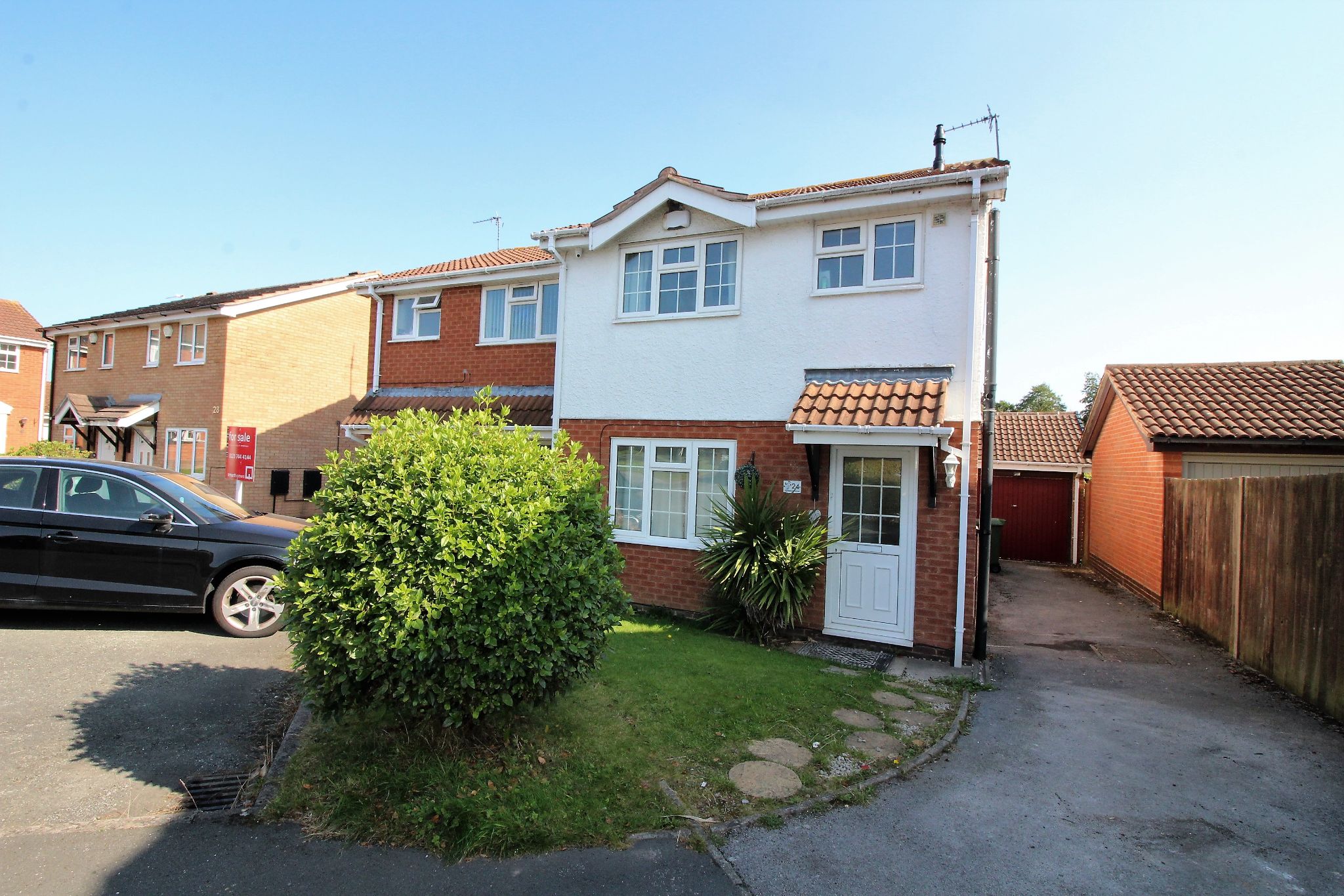3 bedroom semi-detached house Let Agreed in Solihull - Photograph 1.